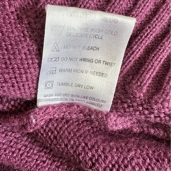 Vintage Levi’s red tab jumper - Picture 8 of 8